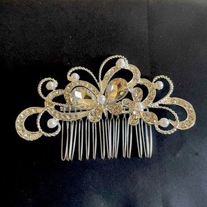 Elegant hair comb